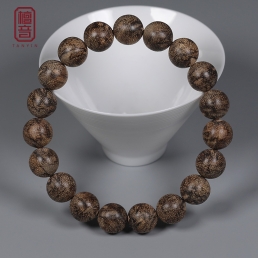 9分沉柬埔寨金星菩萨棋沉香手串11.9mm19颗男款